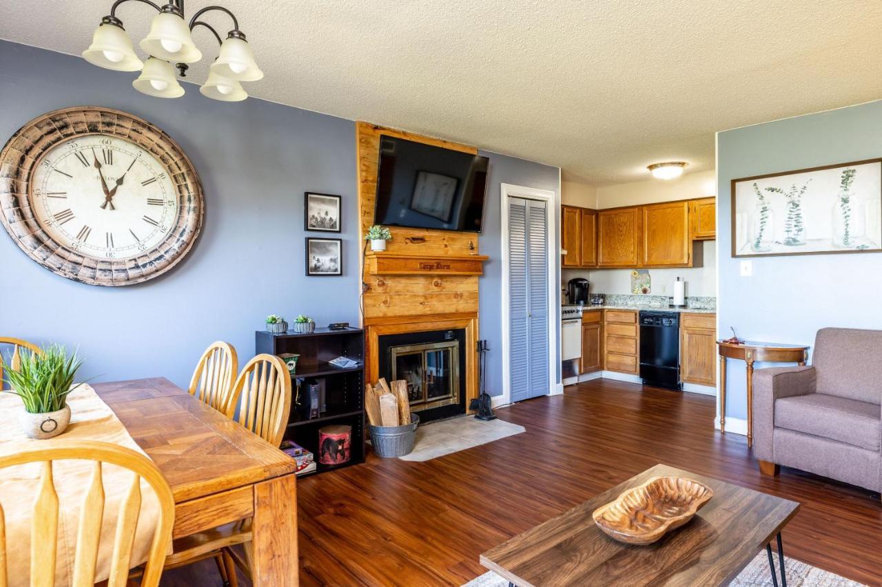 Wow Views!!-Mountain Escape-Outdoor Pool-Close To Downtown-Wifi-Cable-Private Balcony Gatlinburg Exteriér fotografie